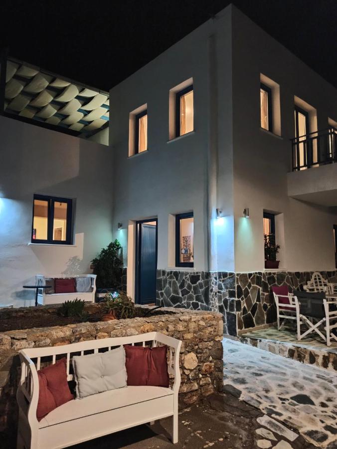 Livadia  Ellibay 아파트 호텔 외부 사진